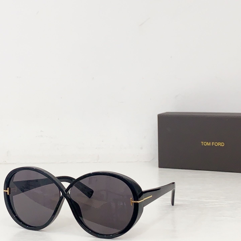 TOM FORD